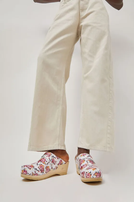 Hanna Studded Clog on Mid Wedge in Pink Rose Patent^No.6 Store Online