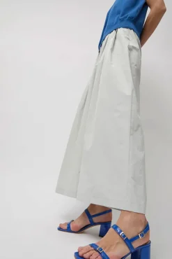 Julia in Azul^No.6 Store Outlet