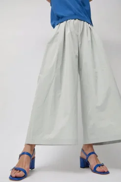 Julia in Azul^No.6 Store Outlet