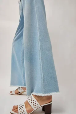 Laurel in White^No.6 Store Discount