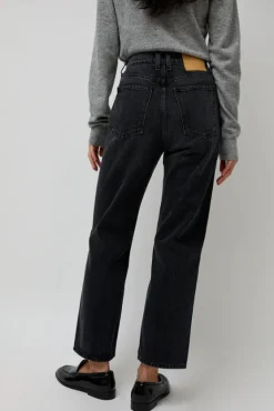 Plein High Rise Straight Jean in Stil Black^No.6 Store Best