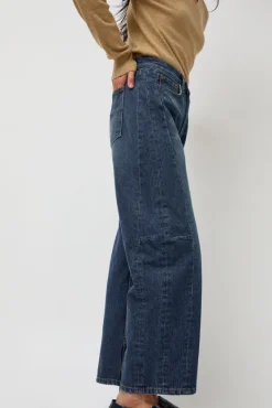 Slim Lasso Jean in Cate Wash^No.6 Store Clearance