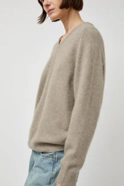 V-Neck Knit in Beige^No.6 Store Discount